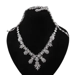 نیم ست نقره زنانه بازرگانی میلادی مدل فلاور کد NTR_323