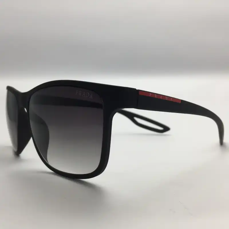 عینک آفتابی مدل PR8084