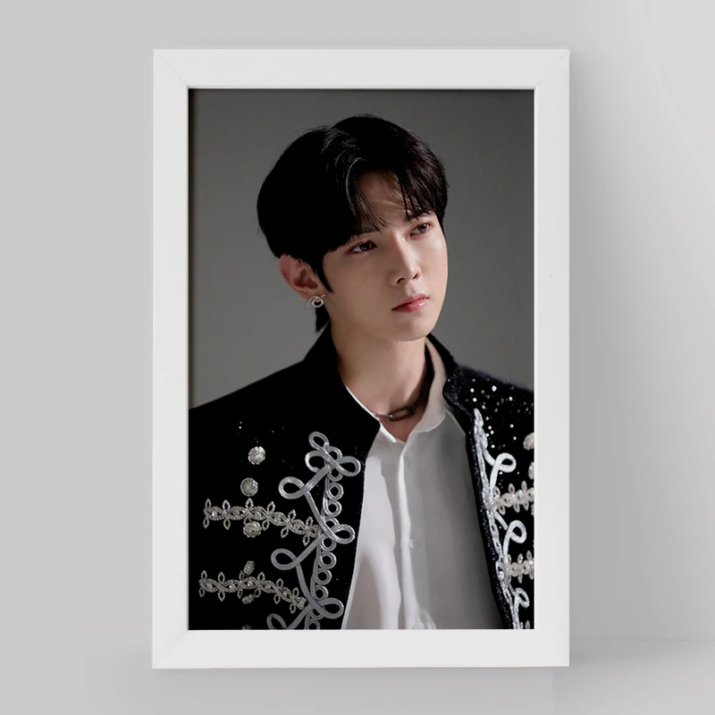 تابلو خندالو مدل یوسانگ گروه ایتیز ATEEZ کد 21222