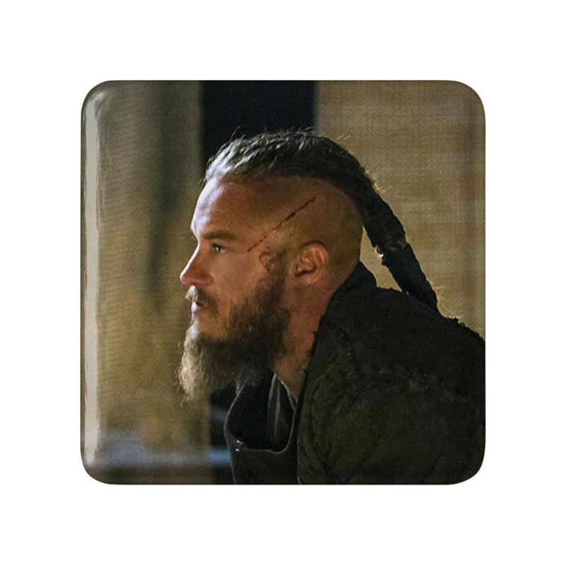 مگنت خندالو مدل رگنار سریال وایکینگ ها Vikings کد 29105