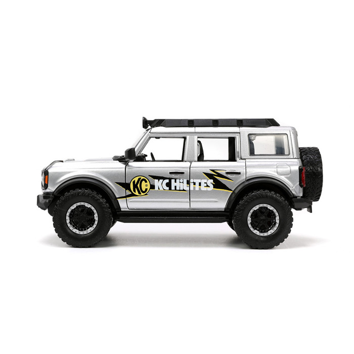 ماکت ماشین جادا مدل Ford Bronco 2021 "KC HiLiTES" with Extra Wheels