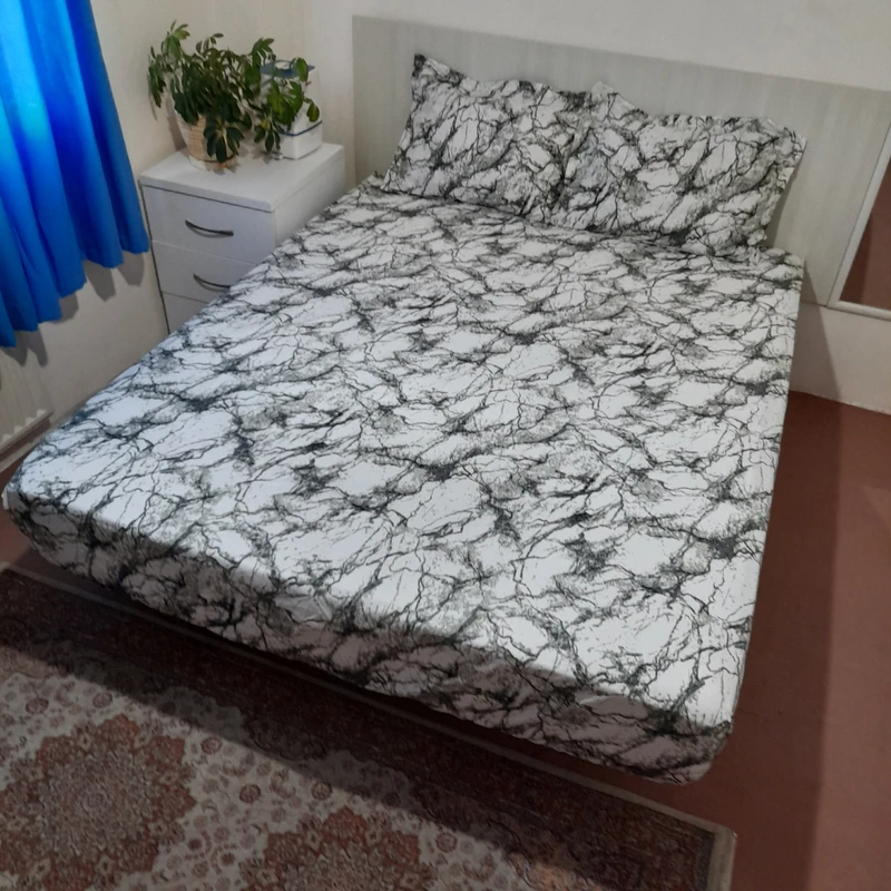 سرویس ملحفه مدل کشدار ni09087 طرح ماربل کد 140 دو نفره سه تکه