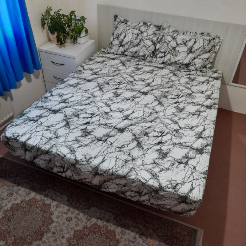 سرویس ملحفه مدل کشدار ni09087 طرح ماربل کد 140 دو نفره سه تکه