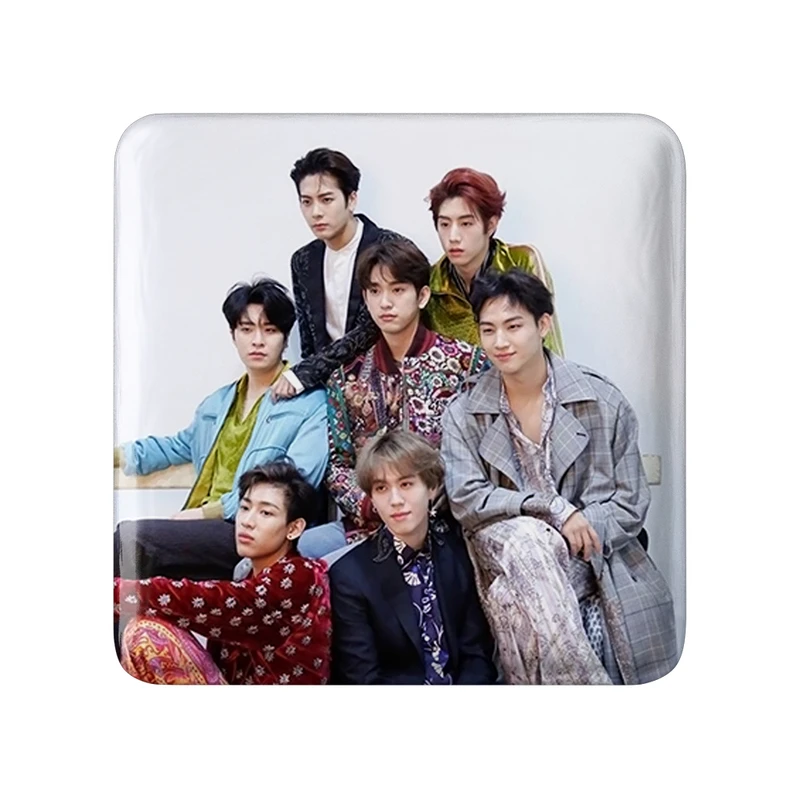 مگنت خندالو طرح گروه گات سون GOT7 کد 11637