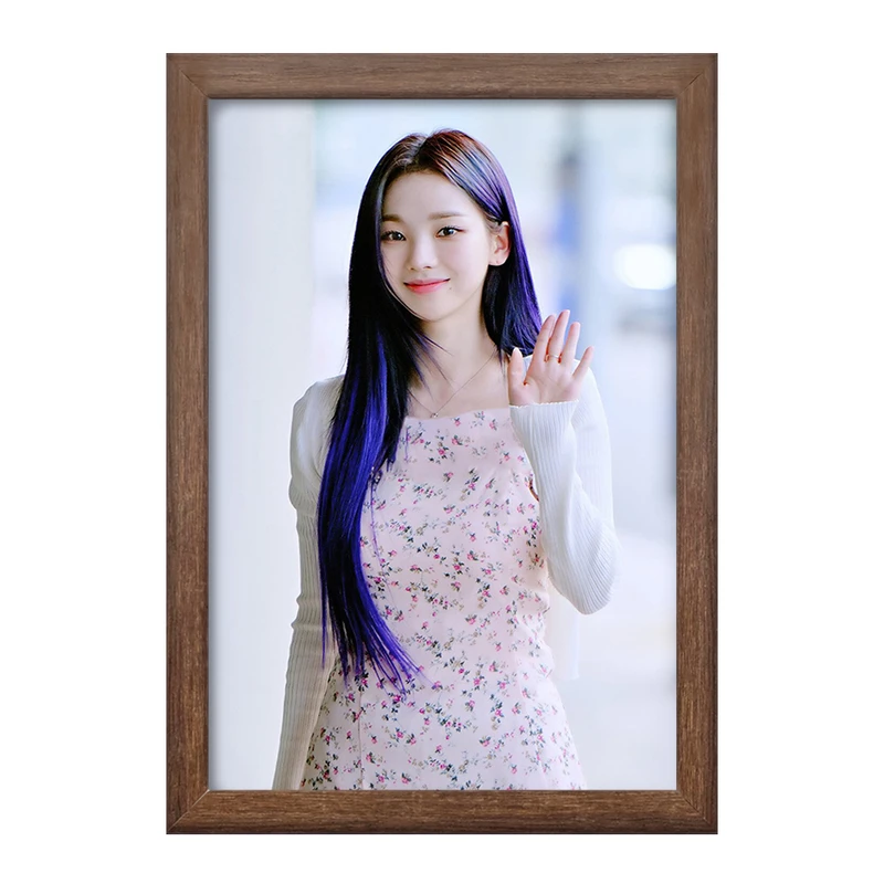 تابلو خندالو طرح کارینا گروه گروه آسپا Aespa  کد 19715