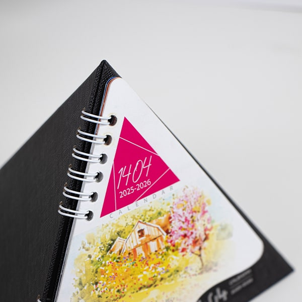 تقویم رومیزی سال 1404 مدل پارلا کد 604