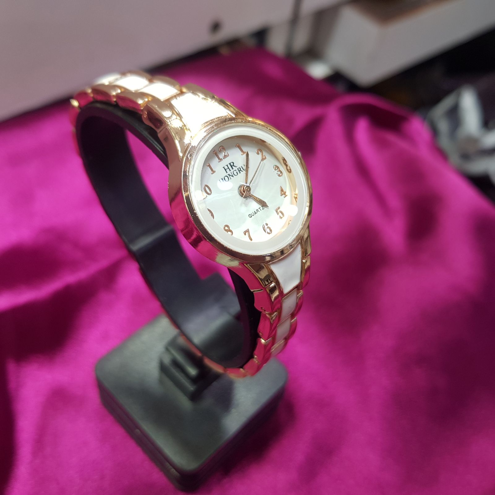 ساعت مچی عقربه ای زنانه مدل فلزی ظریف کد H19 -  - 5