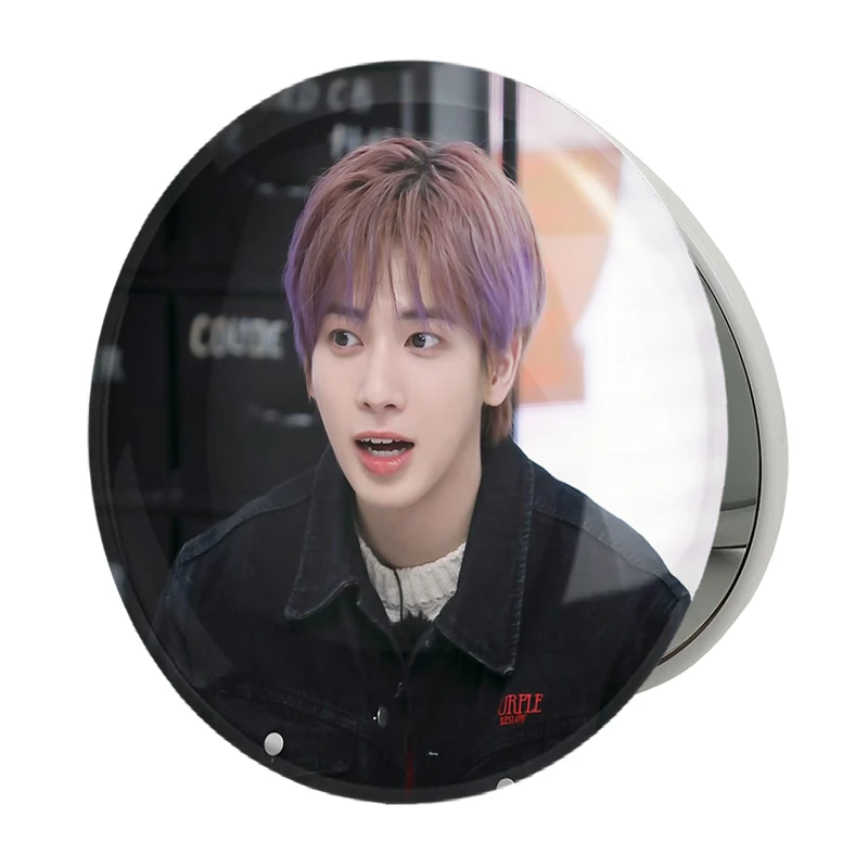 آینه جیبی خندالو طرح تهیون گروه تی اکس تی TXT مدل تاشو کد 20061 