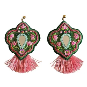 گوشواره دست دوز زنانه مدل ترانه بهار
