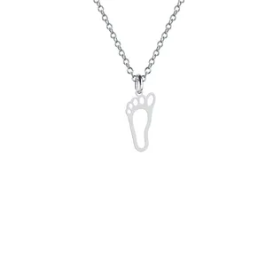 گردنبند نقره زنانه هایکا مدل پنجه پا کد n.ha2-688