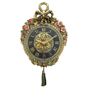 ساعت دیواری دست نگار مدل پاپیون