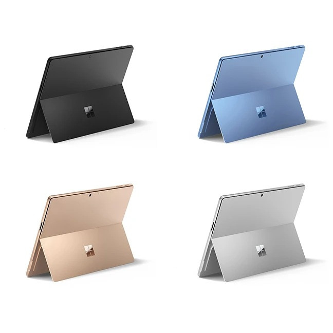 تبلت 13 اینچ مایکروسافت مدل Surface Pro-Copilot+ PC-Ultra 5 ظرفیت 256 گیگابایت و رم 16 گیگابایت به همراه کیبورد تبلت مایکروسافت مدل Surface Pro Copilot Keyboard with Pen Storage رنگ مشکی