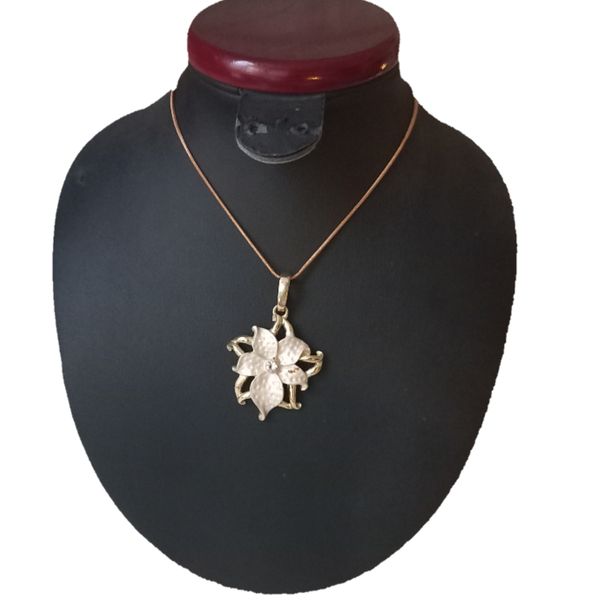 
 گردنبند زنانه مدل P200
 