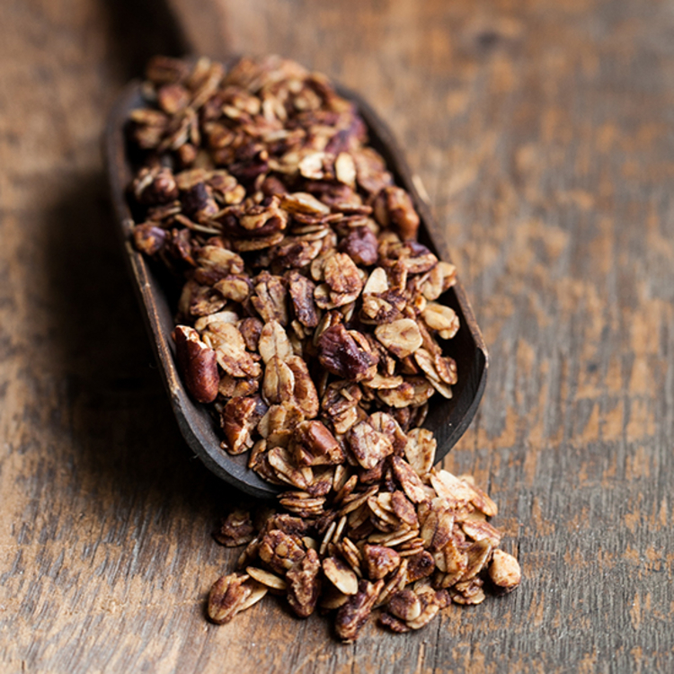 گرانولا شکلات و توت فرنگی فیت شو -380 گرم