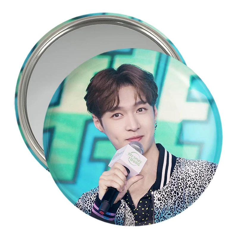 آینه جیبی خندالو مدل لی گروه اکسو EXO  کد 13448