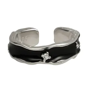 انگشتر زنانه مدل موجی نگین کریستالی