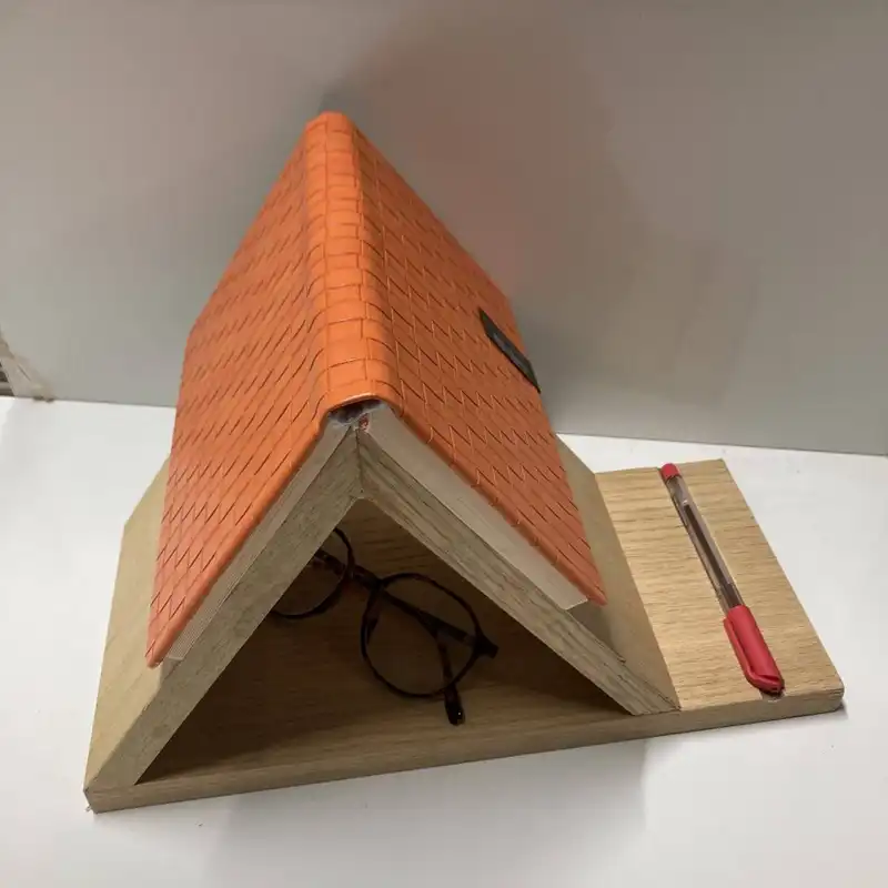 نگهدارنده کتاب مدل رومیزی