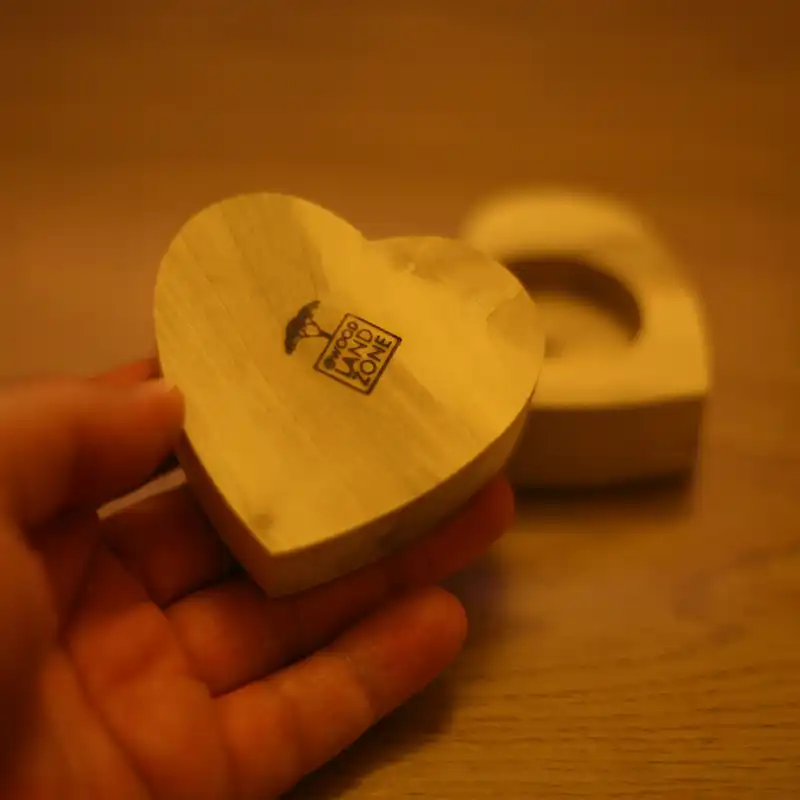 جاشمعی چوبی وودلندزون مدل قلب بسته 2 عددی