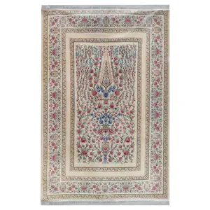 فرش ماشینی 1200 شانه زمینه کرم حاشیه کرم مدل 3209