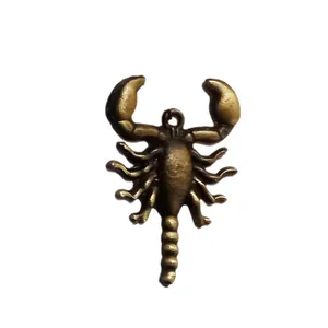 آویز گردنبند مدل عقرب