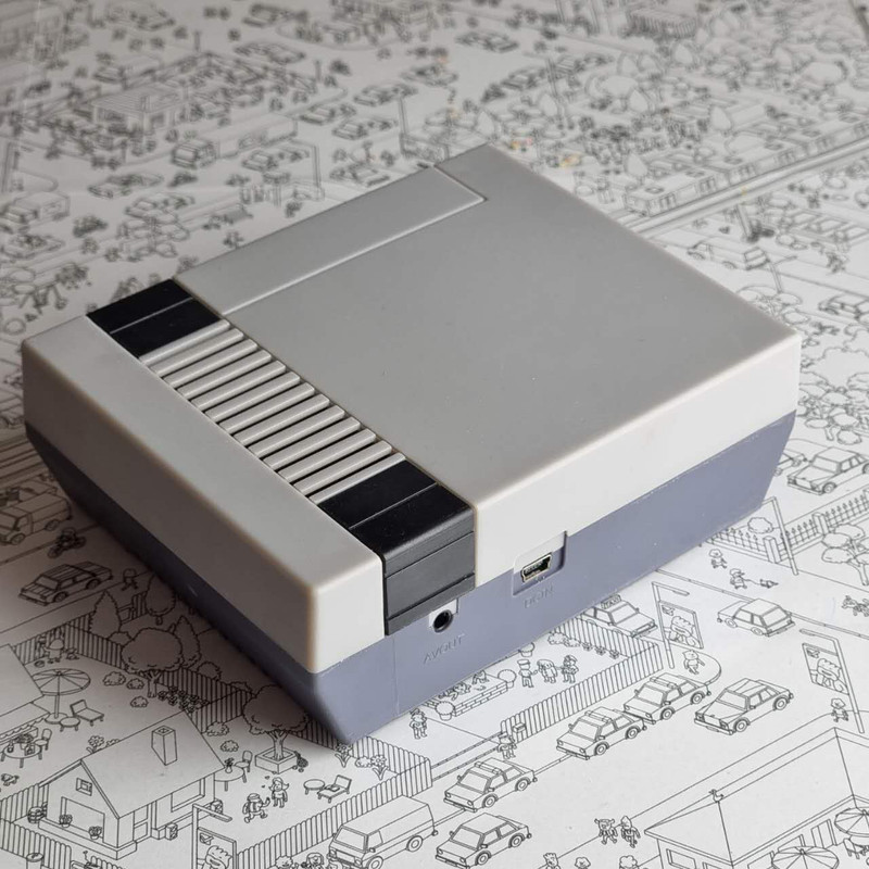 کنسول بازی قابل حمل مدل RETRO-620