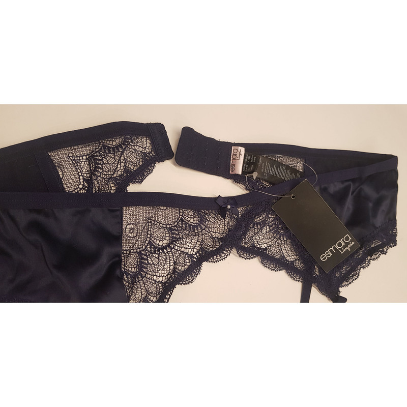 نگهدارنده جوراب زنانه اسمارا مدل Par1321