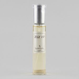 عطر جیبی مردانه صندل مدل 212vip با رایحه تند و خنک حجم 25 میلی‌لیتر