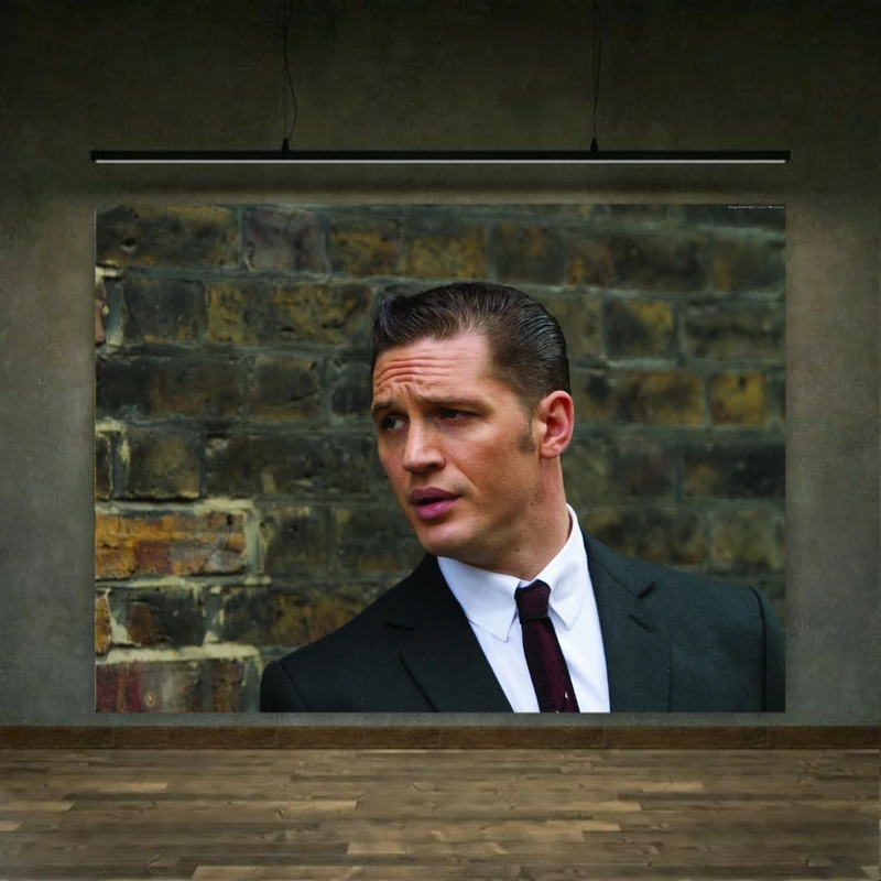 پوستر دیواری طرح بازیگر سینمای دنیا مدل تام هاردی کد BK23375