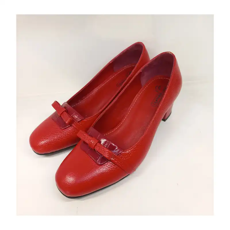 کفش زنانه سرزمین چرم کد 141771 رنگ قرمز