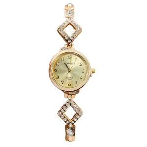 ساعت مچی عقربه ای زنانه مدل هانگروی نگین دار 