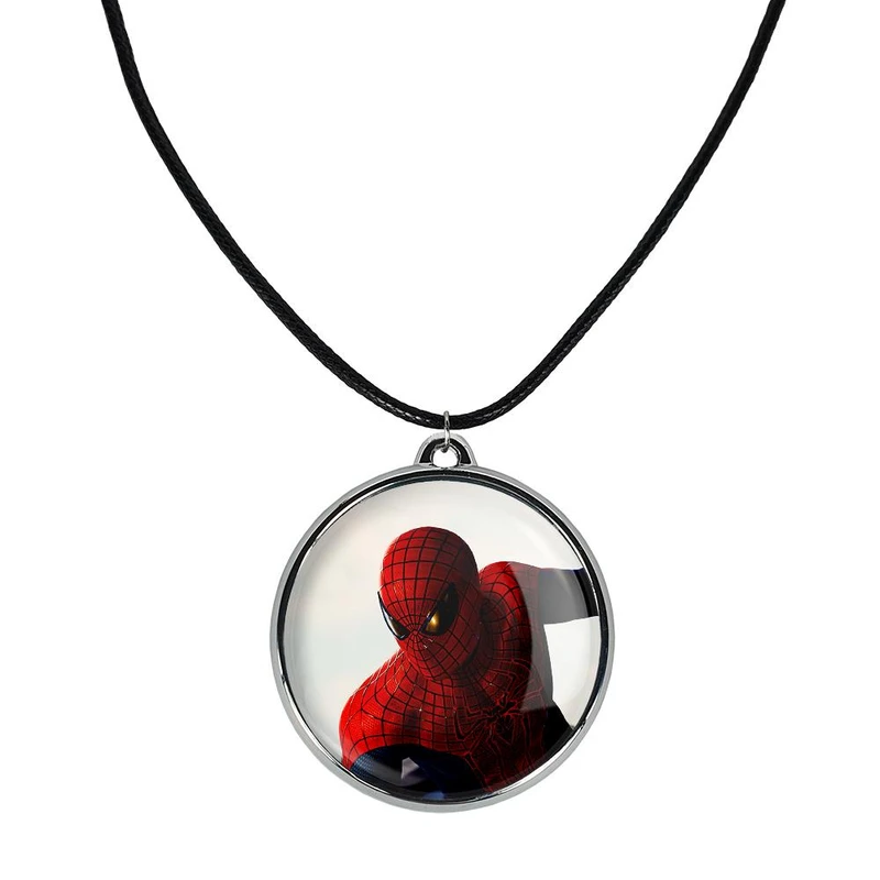 گردنبند خندالو مدل پیترپارکر مردعنکبوتی کد 3082730828