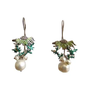 گوشواره نقره زنانه مدل گل مینایی