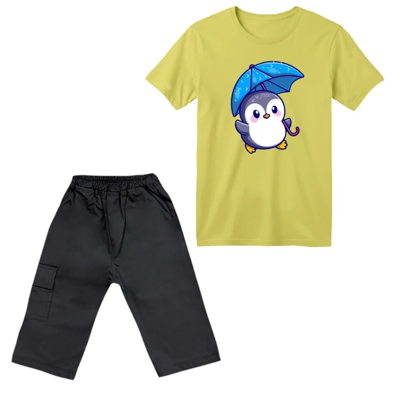 ست تی‌شرت آستین کوتاه و شلوارک پسرانه مدل پنگوئن کد ۵
