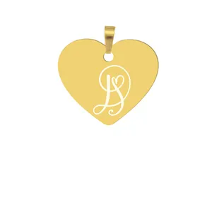 آویز گردنبند هایکا طرح قلب و حرف لاتین D مدل ha183
