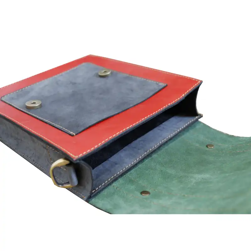 کیف رودوشی چرم بارثاوا مدل 1228