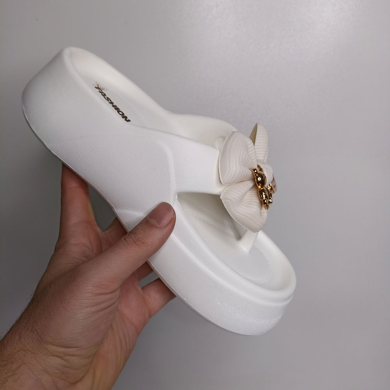 دمپایی لاانگشتی زنانه پاپا کد 1636-WH