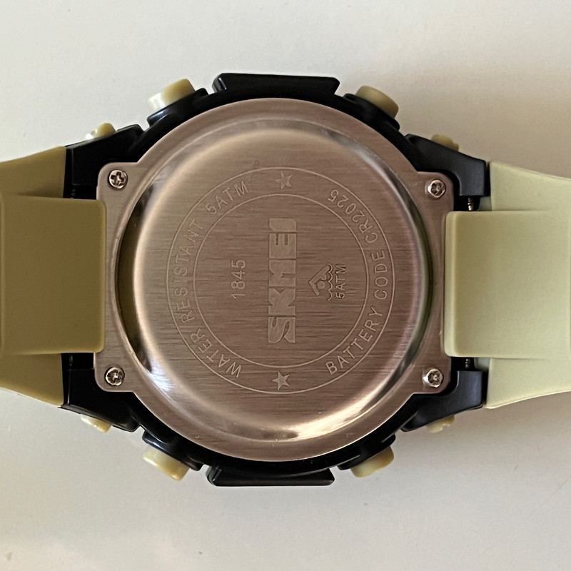 ساعت مچی دیجیتال اسکمی مدل 1845YL