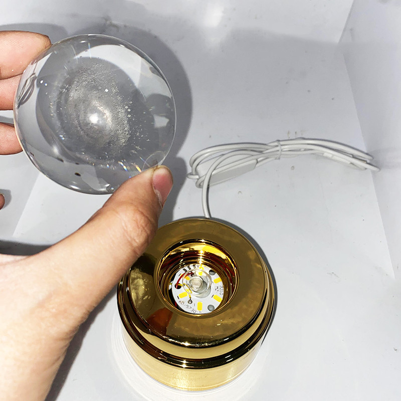 چراغ خواب مدل گوی کریستال چرخان طرح کهکشان راه شیری