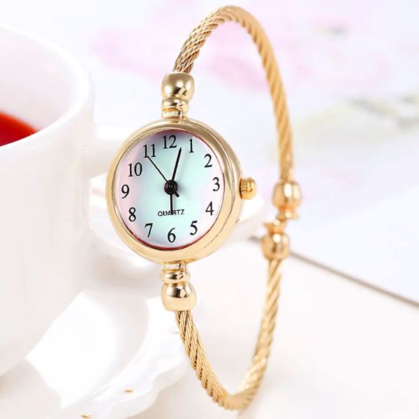 ساعت مچی عقربه ای زنانه مدل ظریف کد roz-add1 -  - 6
