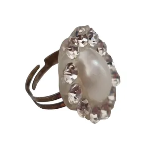 انگشتر زنانه مدل نگین دار