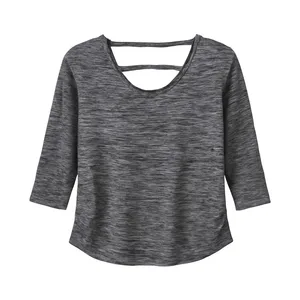 بلوز آستین سه ربع یقه گرد زنانه مدل برگ