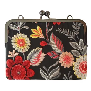   کیف سوزن دوزی مدل ارغوان