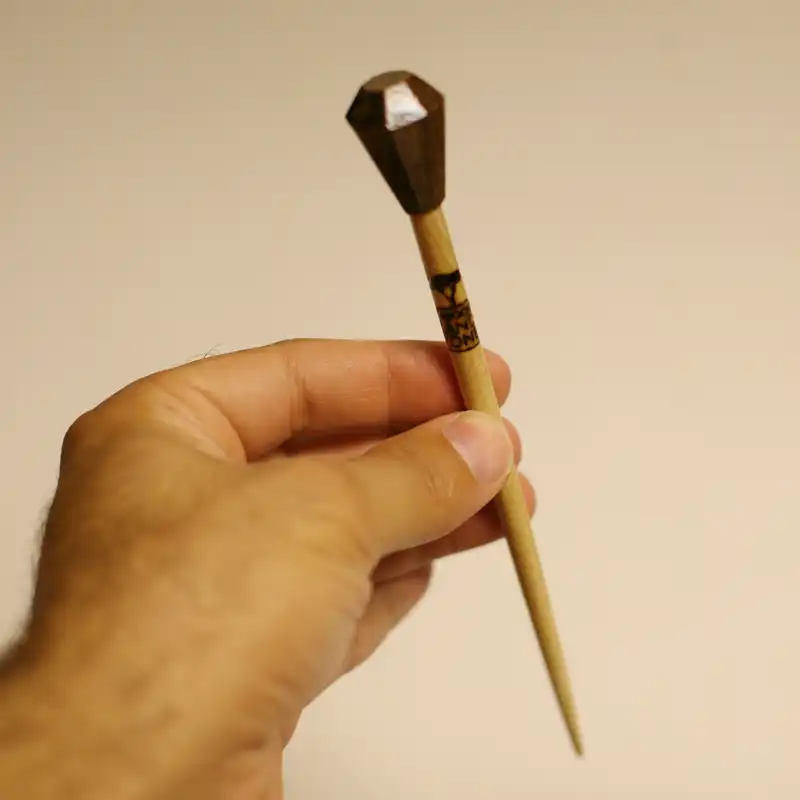 گیره مو زنانه مدل الماس چوبی