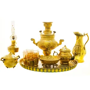 سرویس سماور ذغالی 13 پارچه برنجی مدل عدسی ترک دار کد 4569