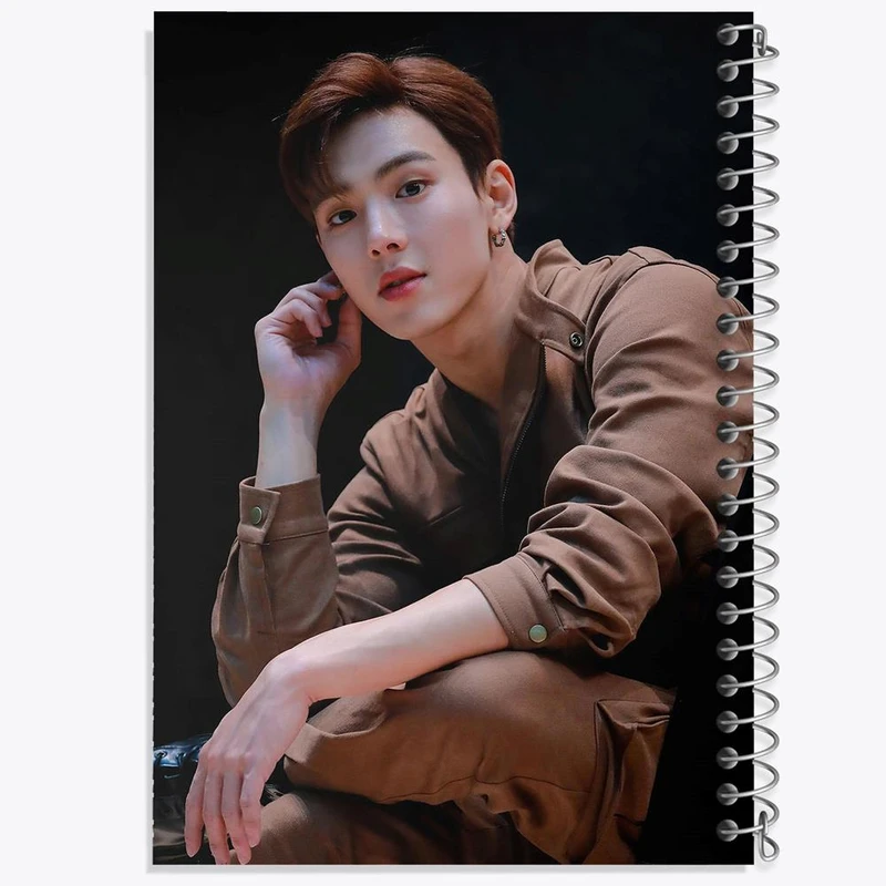 دفتر مشق 50 برگ خندالو مدل شونو گروه مانستا اکس MONSTA X کد 21146