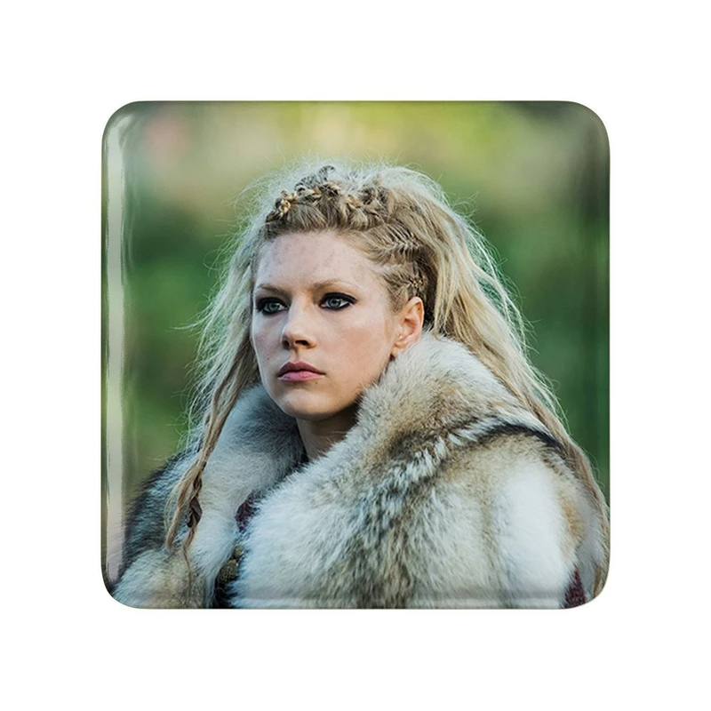 مگنت خندالو مدل لاگرتا سریال وایکینگ ها Vikings کد 29119