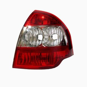 چراغ خطر عقب راست خودرو گروه پژوهش صنعت مدرن مدل YM110 مناسب برای تیبا