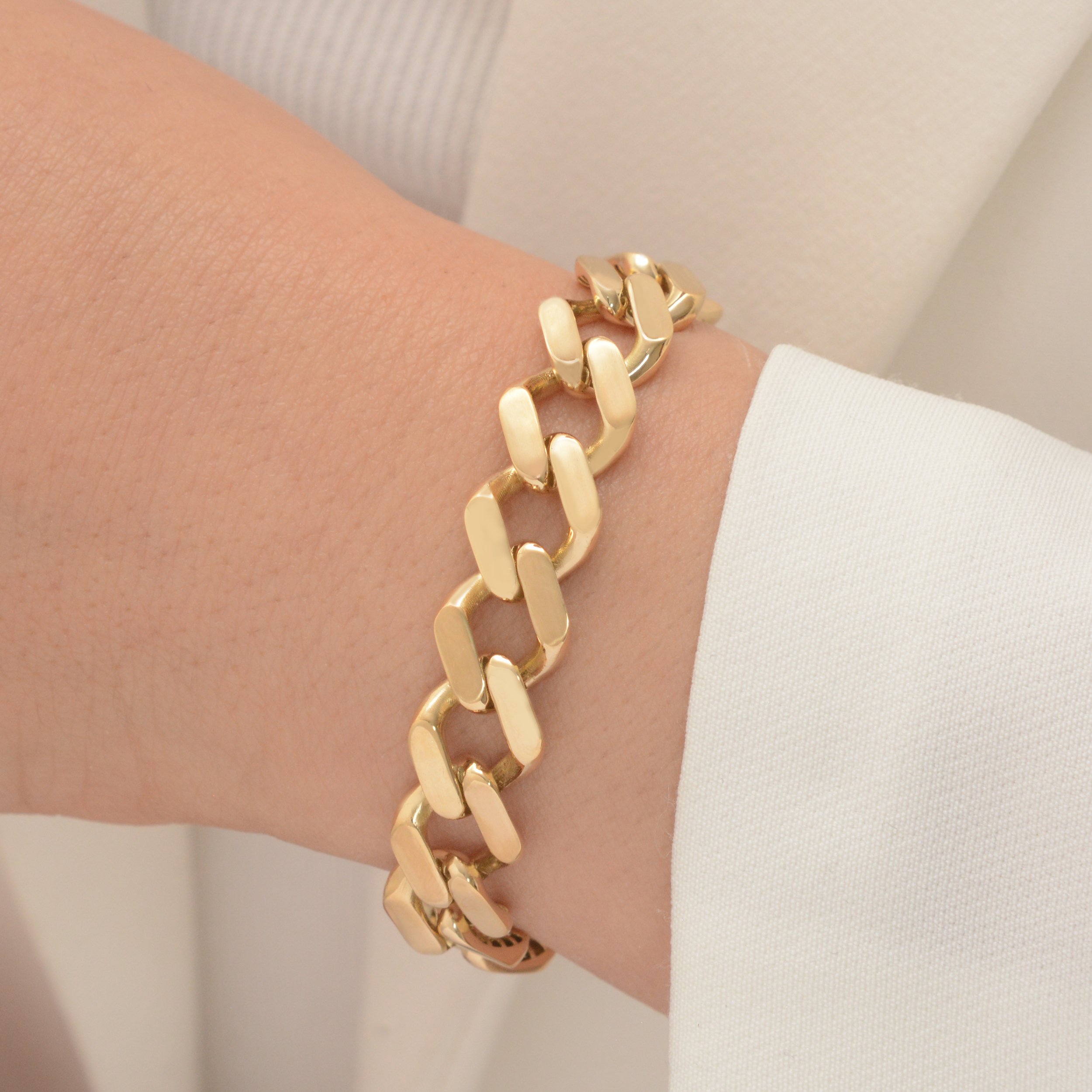 دستبند طلا 18 عیار زنانه طلای مستجابی مدل جلوا کد 18