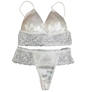 ست شورت و نیم تنه زنانه مدل ساتن نرم