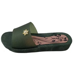 دمپایی زنانه کد 28282828